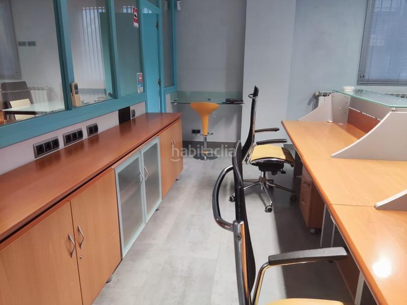 Foto e9d2044a-71e3-4722-b0b4-14c8d2986027. Rent business premise in Astillero (El)