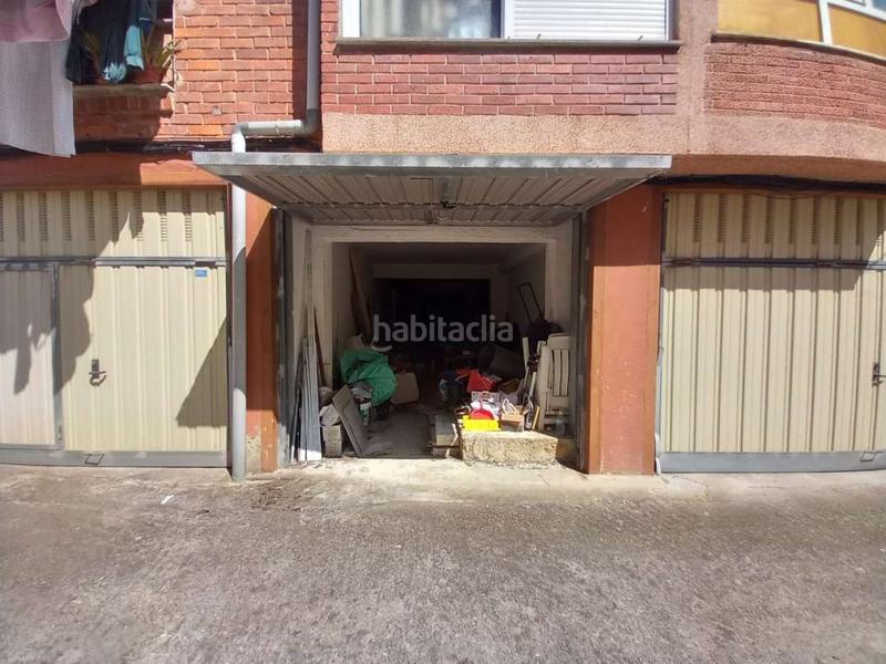 Foto e2aac70f-1ea1-41b8-ad5f-3bbbfa377911. Aparcament cotxe a Astillero (El)
