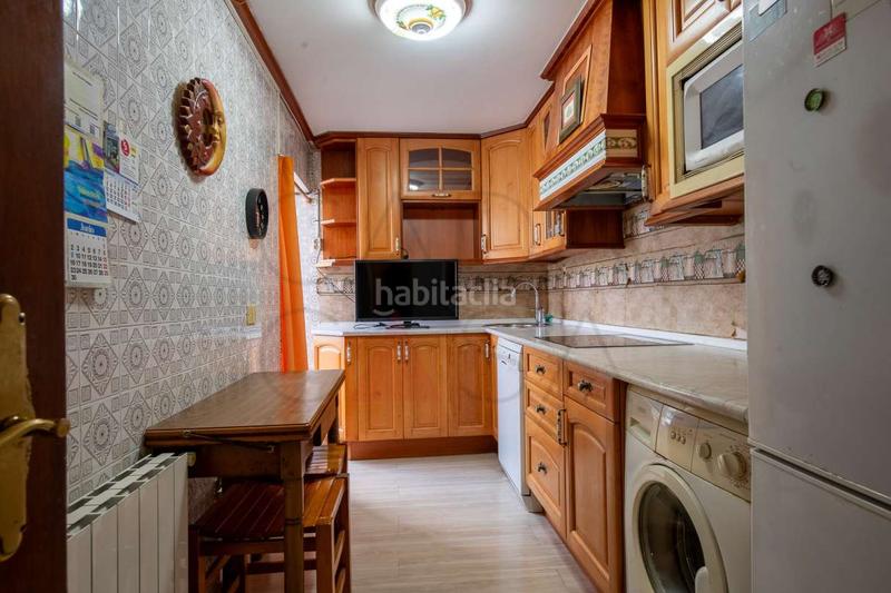 Foto 054e3efd-e8ed-4673-9fa9-ad0044039173. Piso terraza en calle castilla en Castilla - Hermida Santander