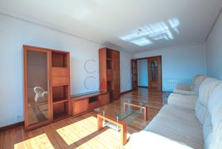 Pis  Plaza la constitución. Oportunidad única amplio piso en venta!