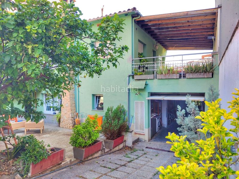 Foto 5059546c-d77b-46b7-9aee-86f4eab47e4b. Casa adossada amb xemeneia calefacció aparcament a Blanes