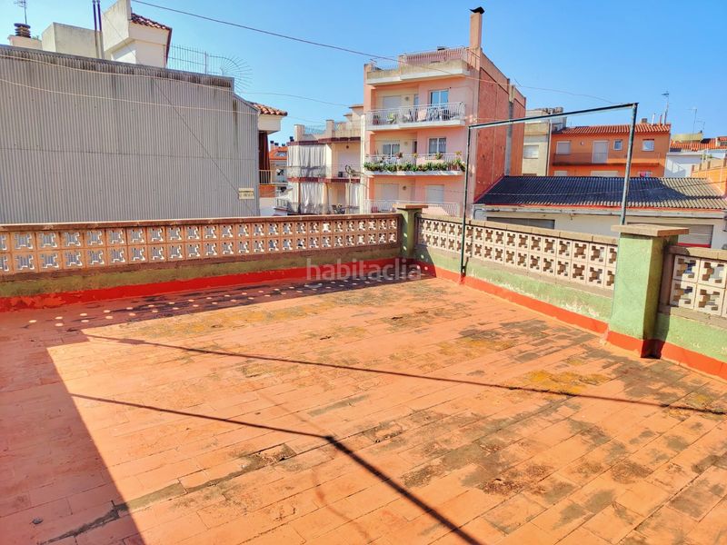 Foto 6a7f196b-1c08-4d6e-8500-e5301a99b790. Casa adossada amb xemeneia calefacció aparcament a Blanes