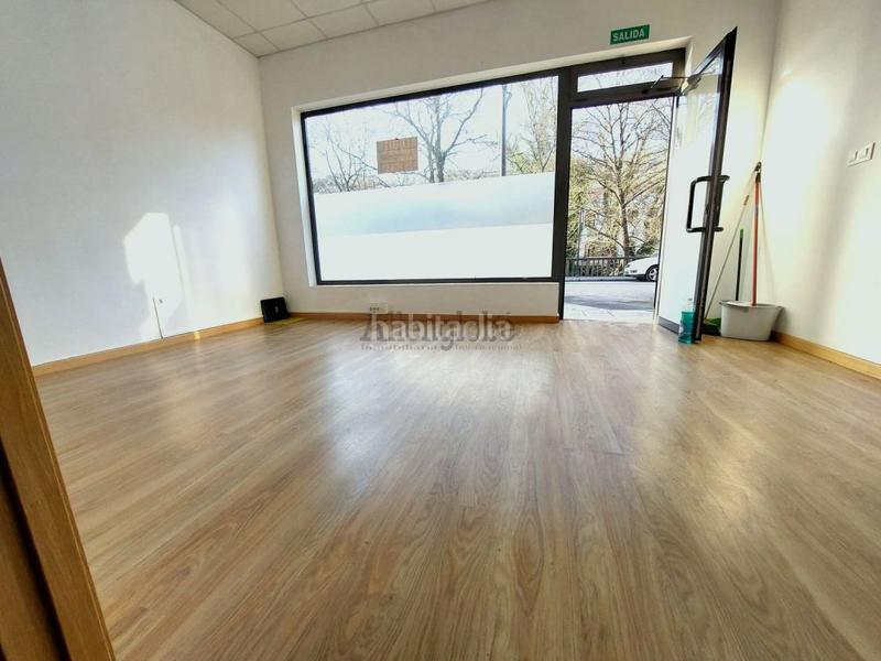 Foto 2a009935-ea4a-4c71-8724-eaf274cf10f2. Affitto locale commerciale in San Claudio - Trubia - Las Caldas Oviedo