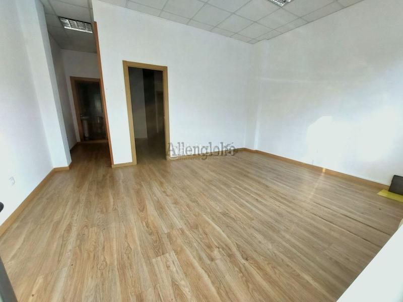 Foto 2ecb0fb4-150c-4dc0-9caa-72e843871a82. Location local commercial dans San Claudio - Trubia - Las Caldas Oviedo