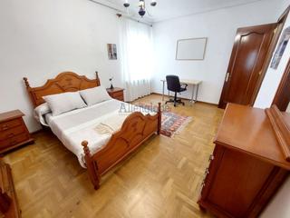 Rent Flat  Calle gascona. Exclusivamente mir, curso 20262027. dos dormitorios muy amplios.