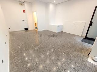 Local Comercial en Salesas - Foncalada - Campoamor. Bajo comercial cntrico en oviedo, calle peatonal.