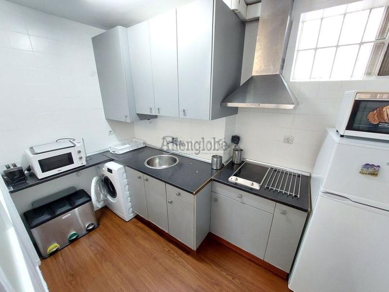 Foto 1a47555d-0ee8-4162-8d4e-e2be25d83b9f. Alquiler apartamento estudiantes postgrado ó mir. apartamento centrico . en Oviedo