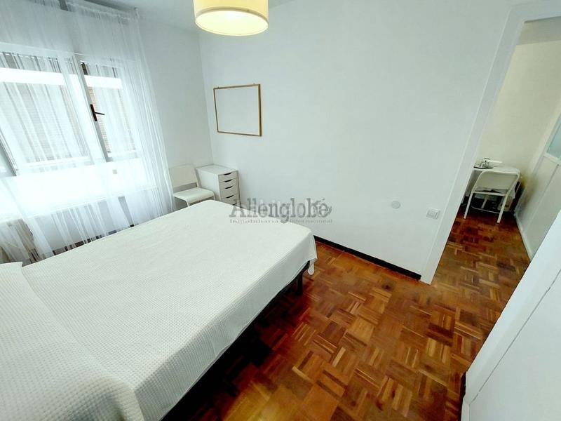 Foto 2175c910-5f12-4e7b-b332-e1768675a156. Alquiler apartamento estudiantes postgrado ó mir. apartamento centrico . en Oviedo