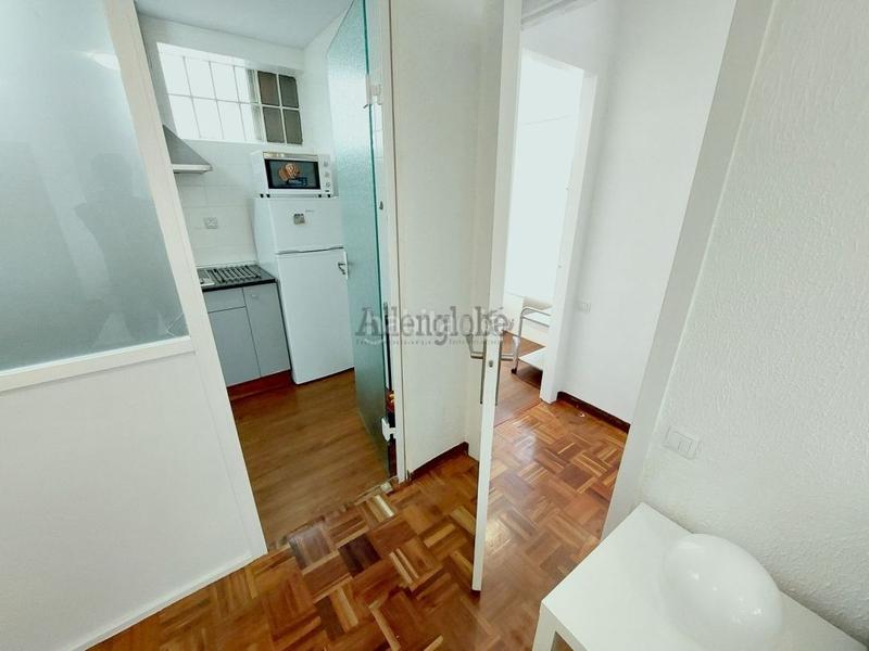Foto 3d949387-3e7b-424a-80f9-8c5386acf757. Alquiler apartamento estudiantes postgrado ó mir. apartamento centrico . en Oviedo