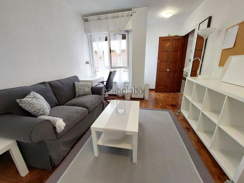 Foto 9f85caf4-2fc6-476e-a4af-8343f1033c45. Alquiler apartamento estudiantes postgrado ó mir. apartamento centrico . en Oviedo