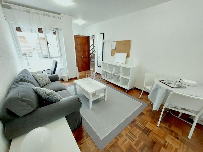 Foto ad061ef1-aebf-4938-adbb-3325fa07bae9. Alquiler apartamento estudiantes postgrado ó mir. apartamento centrico . en Oviedo