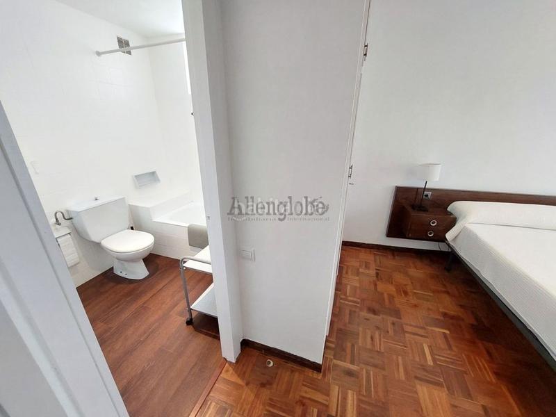 Foto f42649e1-3784-4262-930e-4b468d2b9440. Lloguer apartament amb calefacció a Fontán Oviedo