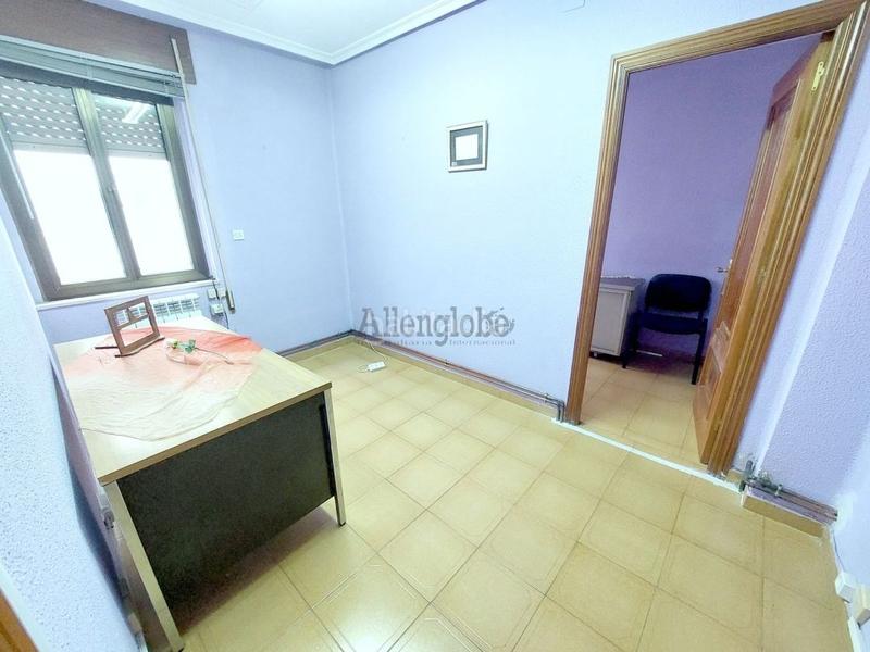 Foto c716b56a-5495-4336-b7c1-3752072e160d. Appartamento con riscaldamento in Parque San Francisco - Uría Oviedo