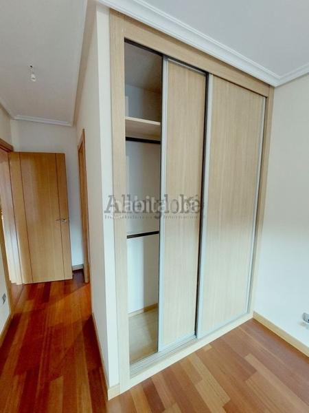 Foto b6f08b4f-c35f-46be-b202-89566d2906f0. Appartamento con riscaldamento parcheggio in Huca - La Cadellada Oviedo