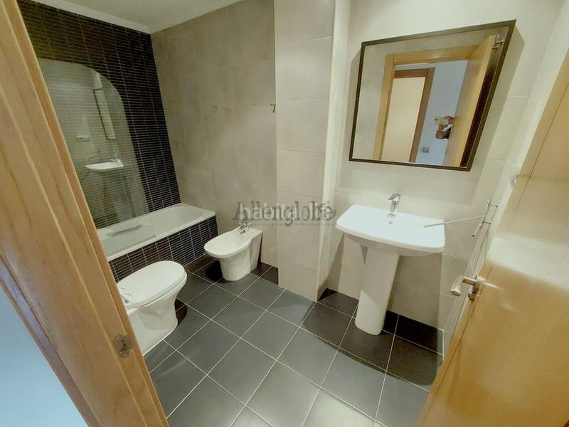 Foto fa3643eb-71e5-49c6-afe4-c656e31d4ae2. Appartamento con riscaldamento parcheggio in Huca - La Cadellada Oviedo