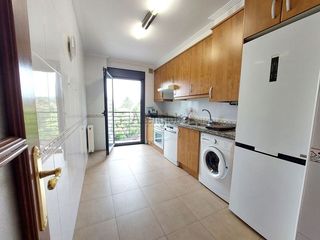 Location Appartement  Calle adelantado de la florida. Fantástica vivienda vacia de tres dormitorios, dos baños, gran g