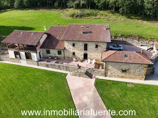 Casa en Zuia. Precioso caserio en markina con terreno, alava