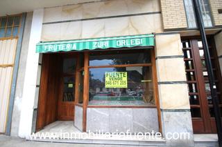 Local commercial à Güeñes. Se vende lonja en sodupe, preparada para fruteria