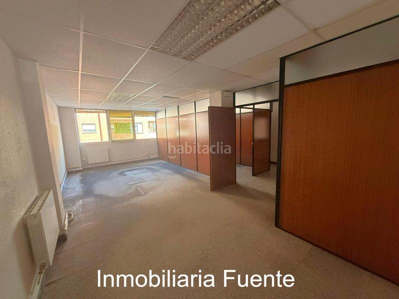 Foto 5f9aa0c9-b5a1-4418-8c7f-2d7cc2ebba7b. Location local commercial dans Güeñes