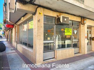 Local commercial à Zalla. Se vende bar en zalla