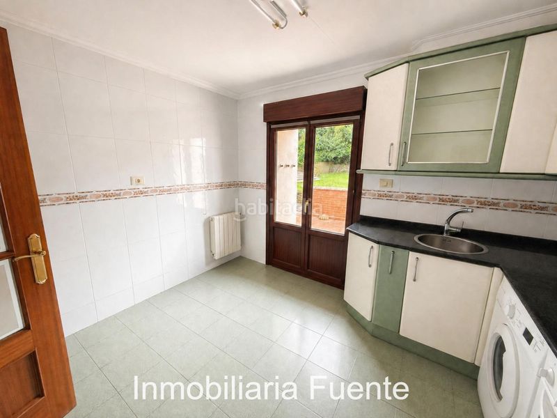 Foto 3419a81a-f982-4a33-bbe9-08c3636dc871. Casa amb aparcament a Sopuerta
