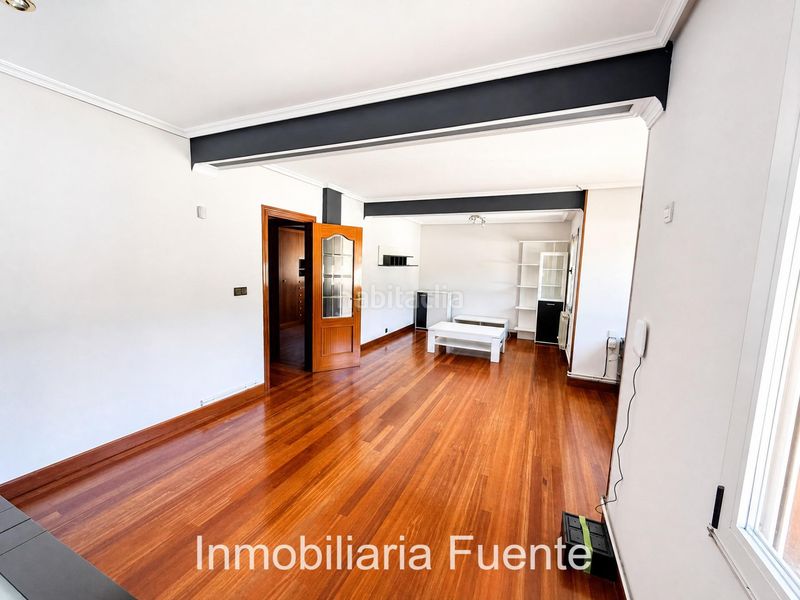 Foto c146aada-b62d-4279-b207-2d26b5717ee0. Flat with heating in Llodio