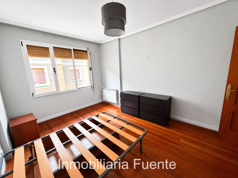 Foto ff234778-dbf3-4b45-87db-395ce777c129. Flat with heating in Llodio