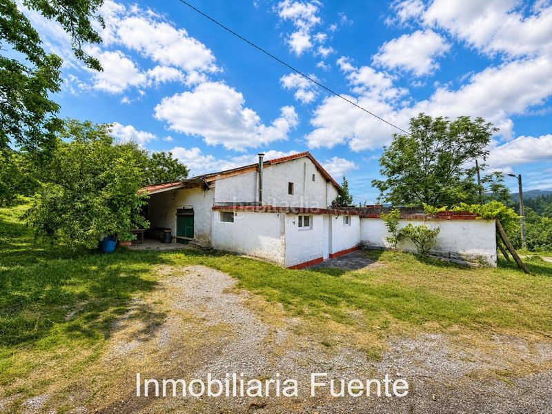 Foto bb28e739-282d-4046-bfb7-7a70421de97a. Casa amb aparcament a Sopuerta