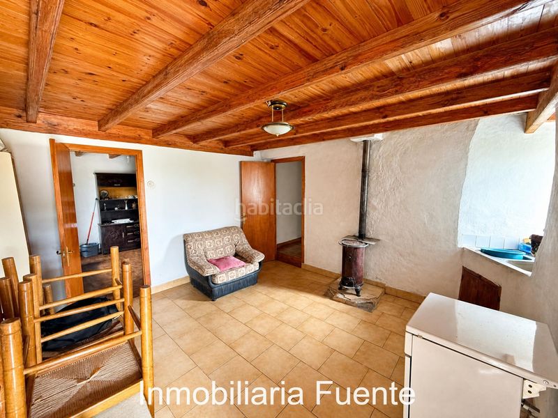 Foto c56bfd32-744e-4ce3-b3c5-50686712f62b. Casa amb aparcament a Sopuerta