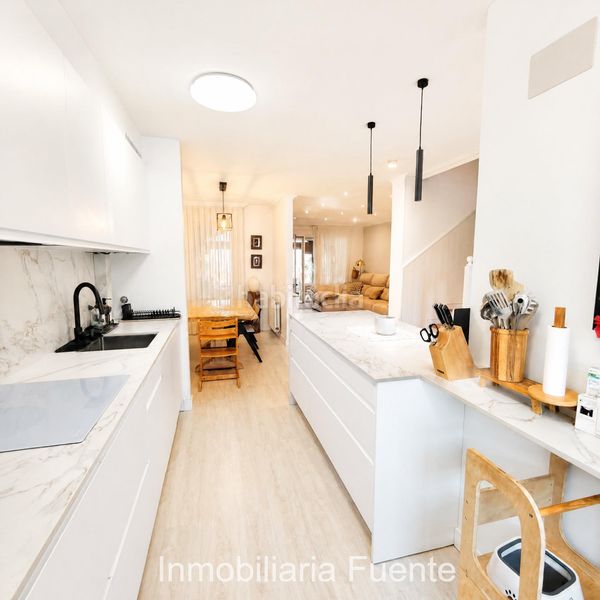 Foto 4da5e0d8-f622-46f8-a6de-1c4ce5a55741. Maison jumelée avec chauffage dans Muskiz