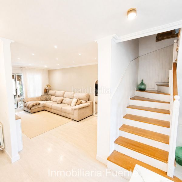 Foto 7bd547bf-32d9-476c-825e-03154e13476c. Maison jumelée avec chauffage dans Muskiz