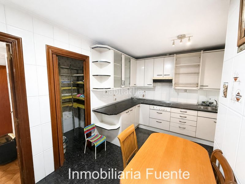 Foto b85e6b5c-d9ea-48ea-b3bf-b36fcce6f1be. Flat in Centro-Ariz-Uribarri Basauri