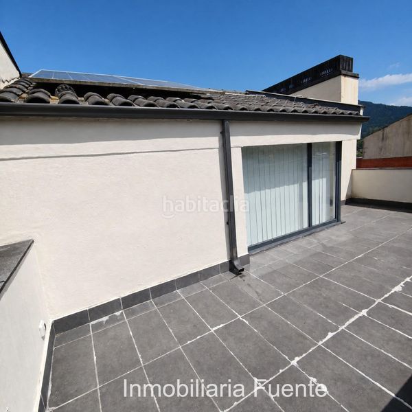 Foto 0567692a-e915-471d-99ef-80452b64a922. Casa adossada amb calefacció aparcament a Sopuerta