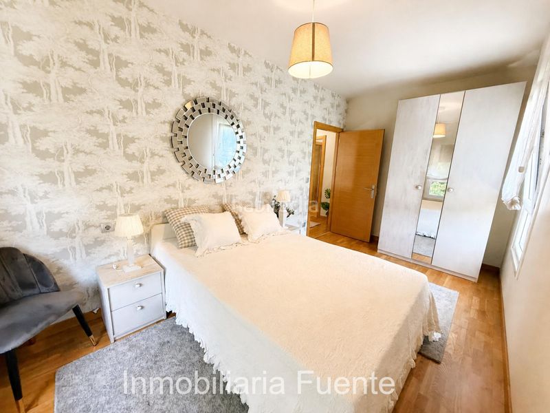 Foto f11cc861-1af7-4cd3-b1ec-d6d9b5b8e7eb. Pis amb calefacció aparcament a Güeñes