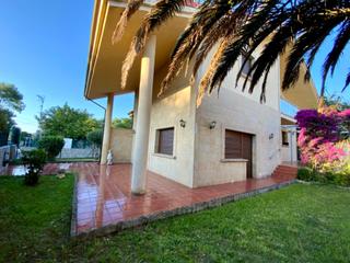 Xalet  Barrio loredo-cagigal. Exclusivo chalet de lujo en loredo.