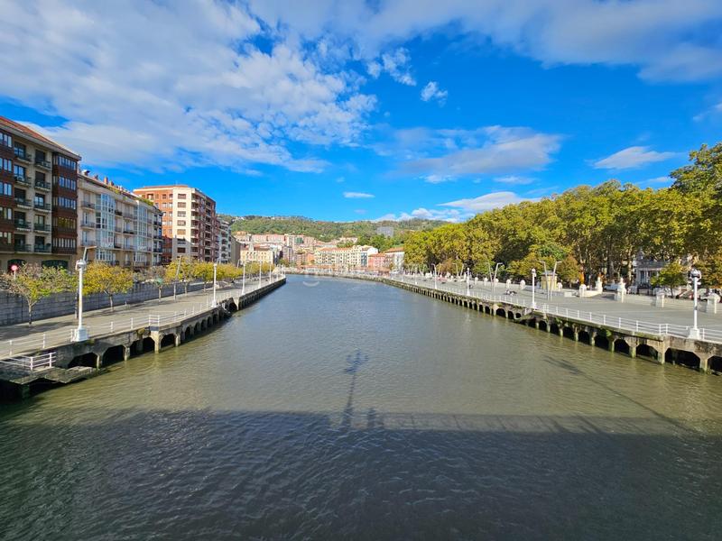 Foto a40e16aa-691e-4245-9710-ac7556b286bc. Pis amb calefacció a Casco Viejo Bilbao
