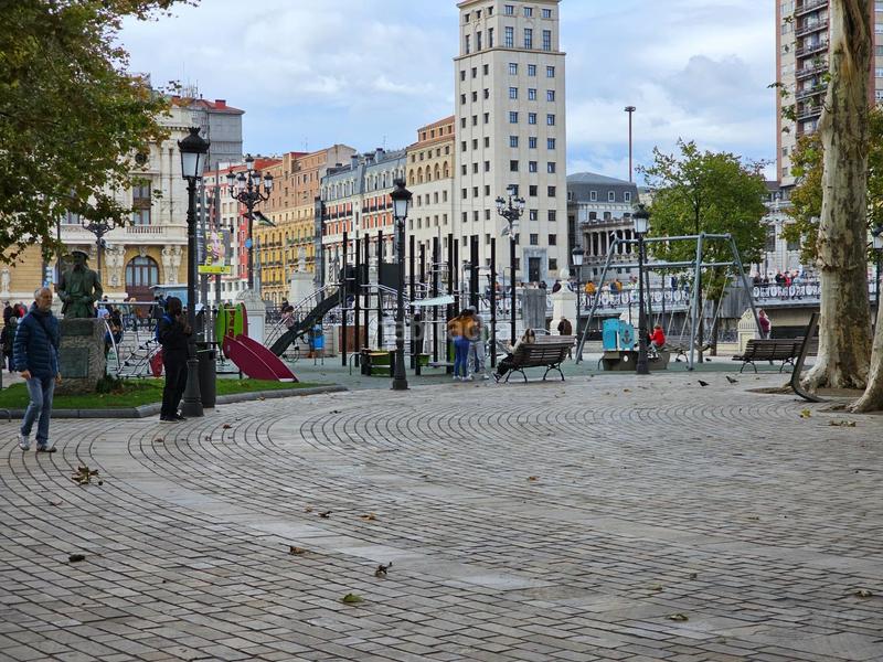 Foto d97df151-af05-43f2-a727-1b0dfecdaf86. Ufficio con riscaldamento in Casco Viejo Bilbao