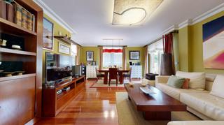 Casa adossada  Calle calle paco labiano. Impresionante chalet bifamiliar en castro urdiales