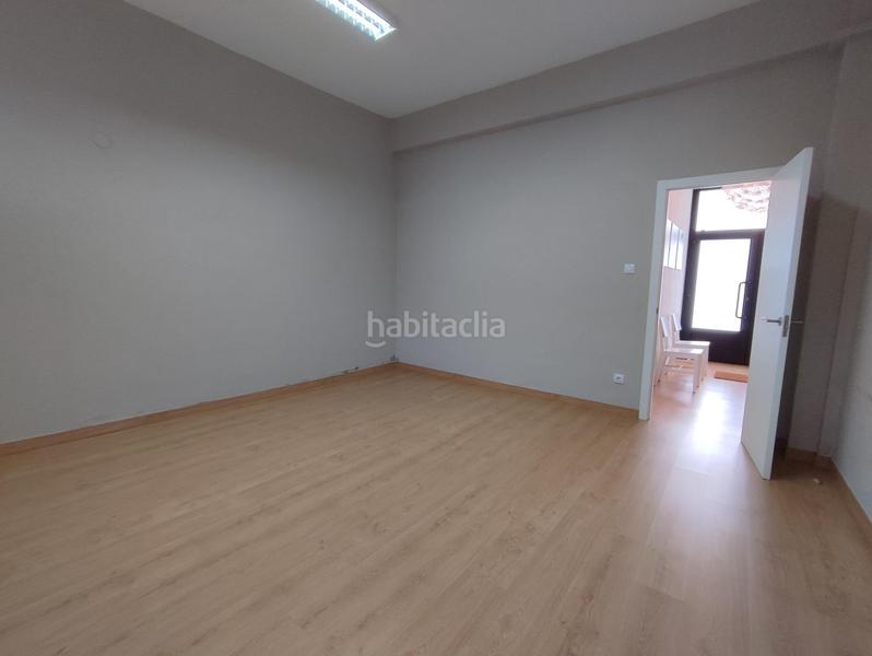 Foto e2034d38-1ab8-4fe8-8851-8675b6076a76. Lloguer local comercial a Zalla