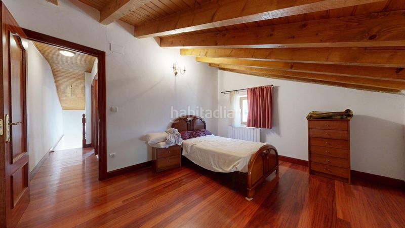 Foto bfb899cd-3249-4280-a56c-6a1ccf138a4d. Casa adossada a Valle de Mena