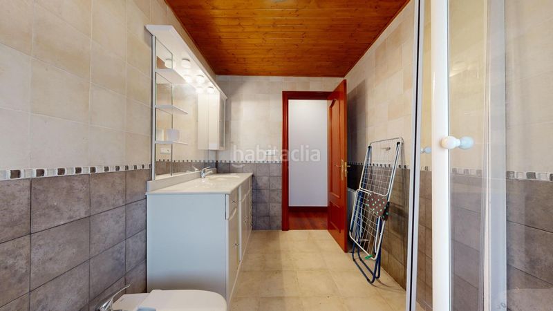 Foto ca3e696b-53ee-49e0-8f9d-66aaa5bc13af. Casa adossada a Valle de Mena