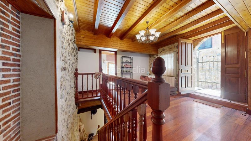 Foto d2355c9a-b15f-4ae9-87c0-a7b081498f76. Casa adossada a Valle de Mena