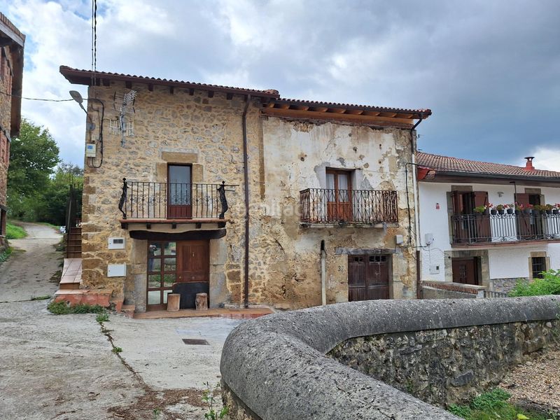 Foto d4db3ac6-6075-4ceb-a392-5169d3927345. Casa adossada a Valle de Mena