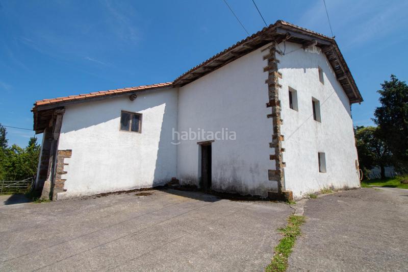 Foto 21f01107-557e-47be-a557-32cf2ab872b9. Casa baserri con 9.000 metos de terreno en Markina - Xemein