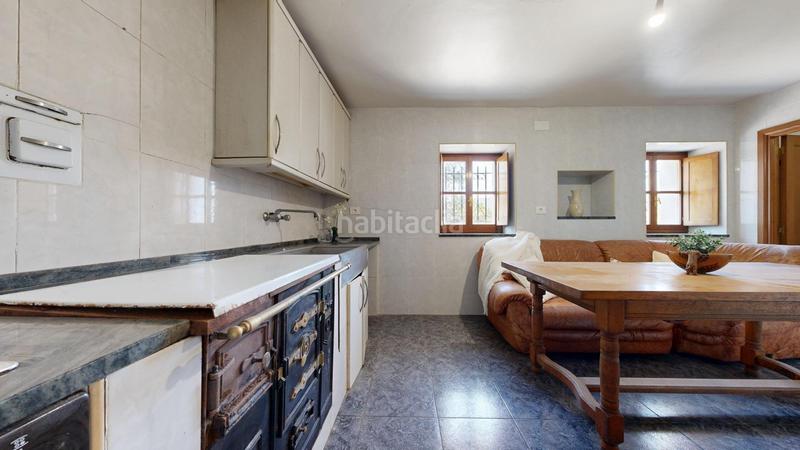 Foto 98e26d7d-e64a-48fb-ad30-14a9cab871e0. Casa baserri con 9.000 metos de terreno en Markina - Xemein