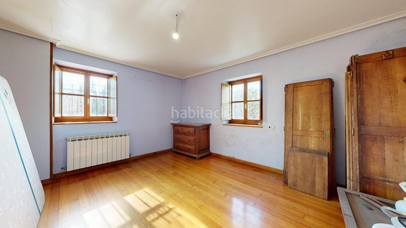 Foto b05aaeec-e219-4d1f-8167-7c2bd2ee96cd. Casa baserri con 9.000 metos de terreno en Markina - Xemein