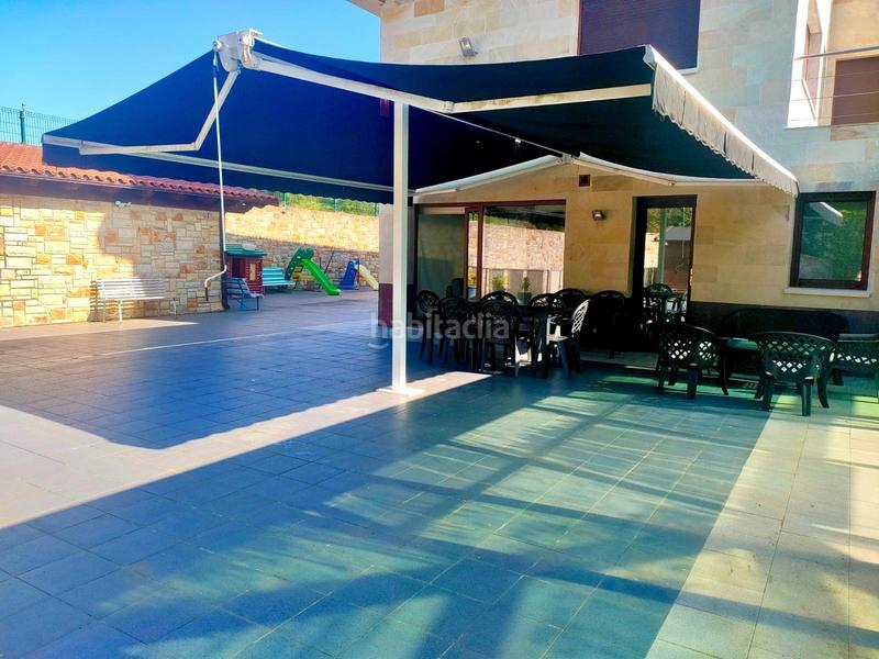 Foto bfd573c2-40f1-4565-9b56-3e3e1c0b7c3e. Casa espectacular villa con piscina rodeada de naturaleza en Laukiz
