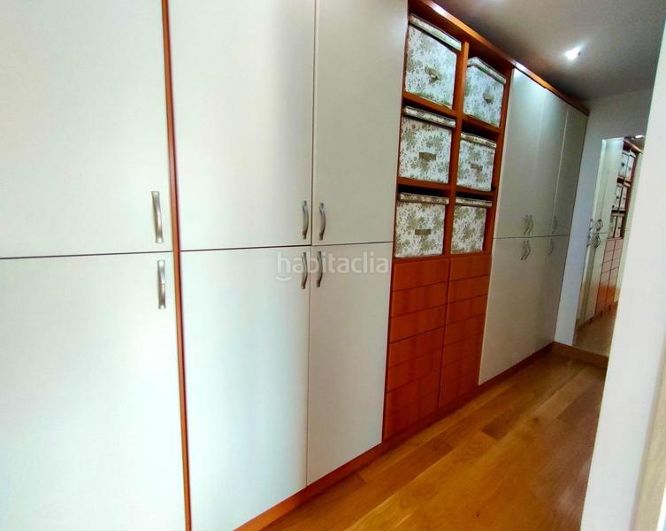 Foto cbd2c2f2-db32-4b23-b98a-8680e1155780. Casa espectacular villa con piscina rodeada de naturaleza en Laukiz