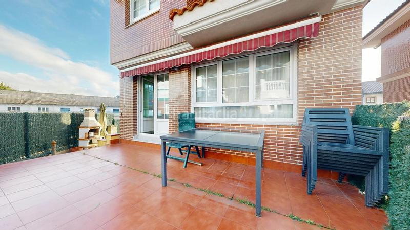 Foto 4df6e6dd-b27d-4991-9c80-b3d2e099a819. Casa adossada amb calefacció aparcament a Samano Castro - Urdiales