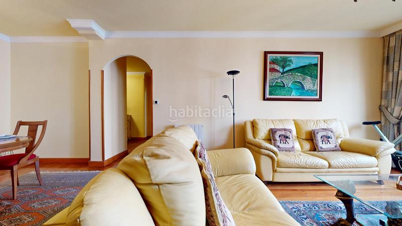Foto 0b0cad99-53db-442b-b319-00c94c098431. Appartamento con riscaldamento in Ensanche - Moyua - Diputación Bilbao